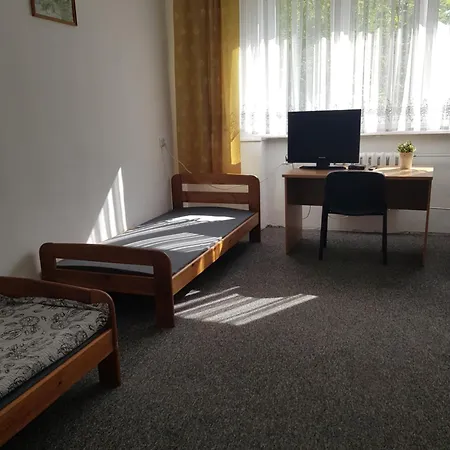 Mhostel24