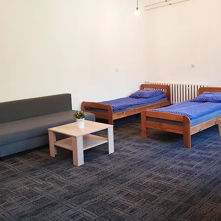 Mhostel24 *