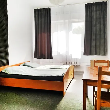Mhostel24 Hostel *