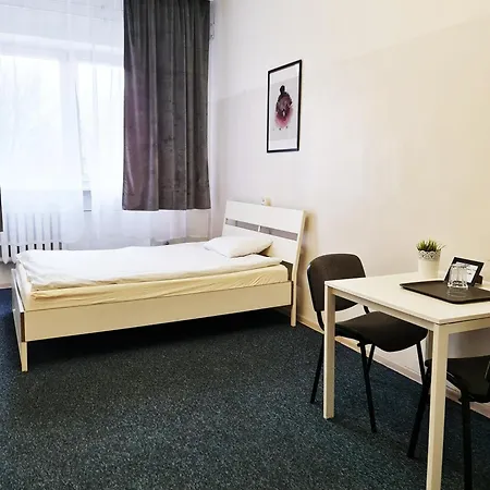 Mhostel24 Hostel *