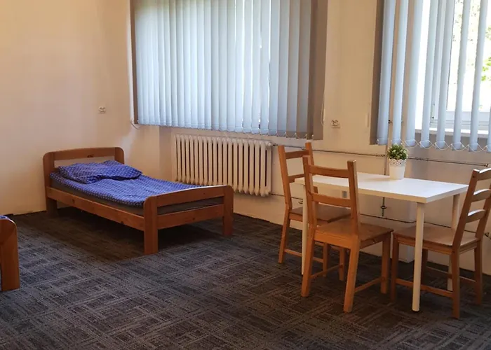 Albergue Mhostel24 *